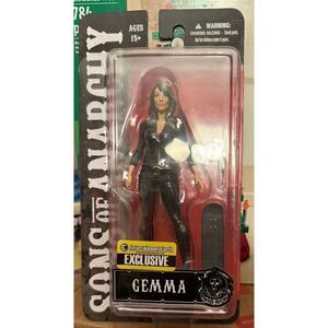EXCL. Sons of Anarchy Gemma Teller w/Bloody BBQ Fork 6" Action Figure Mezco NIP